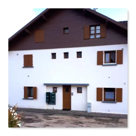 Proche Lac , Borne Video, Espace Exterieur *